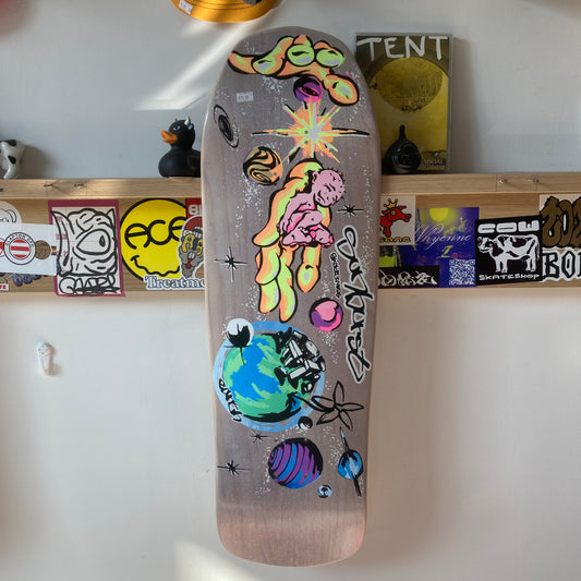 Sunburst - Erf Grey 9.75”